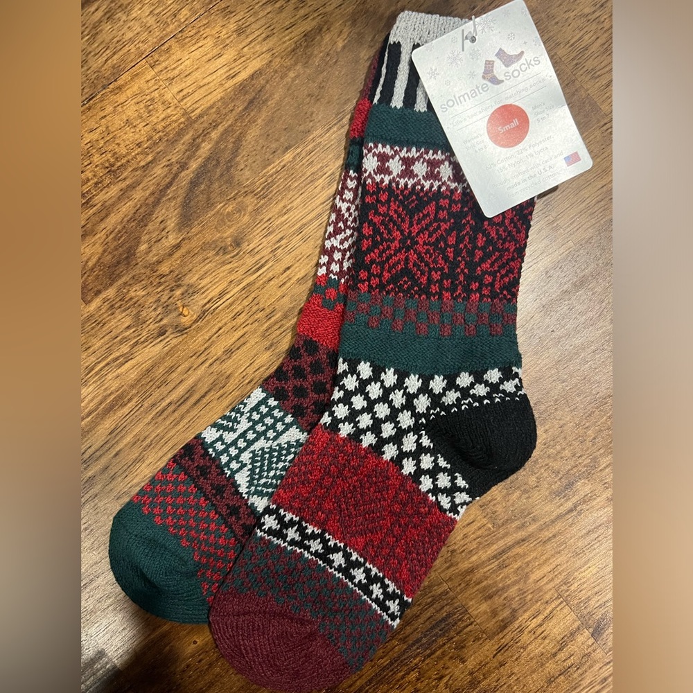 NWT, Solmate Socks in Poinsettia